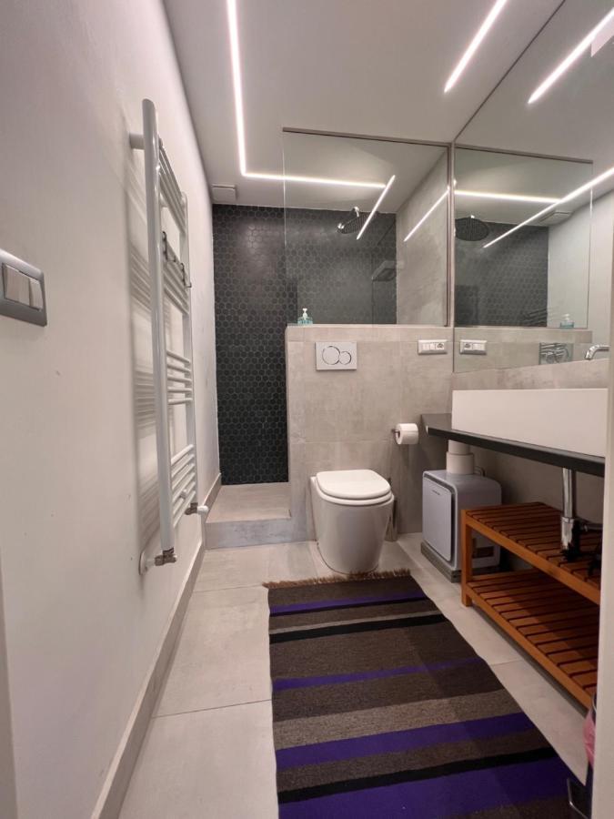 Rione Monti Studio Apt With Private Garden Рим Екстериор снимка
