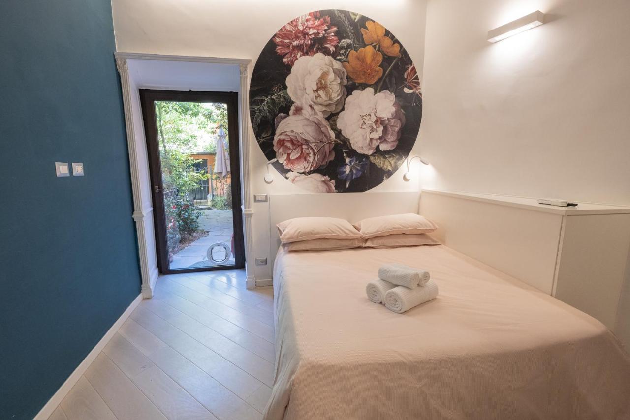 Rione Monti Studio Apt With Private Garden Рим Екстериор снимка