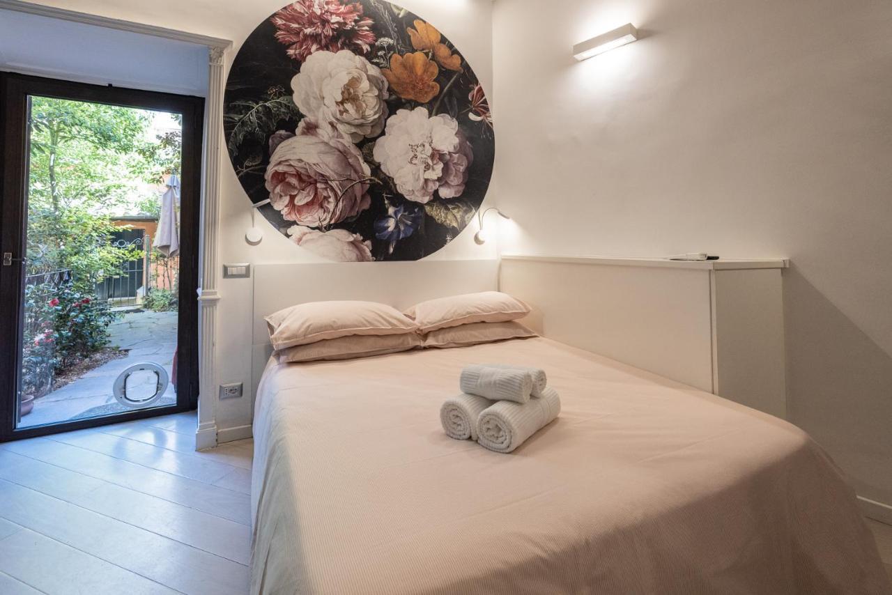 Rione Monti Studio Apt With Private Garden Рим Екстериор снимка