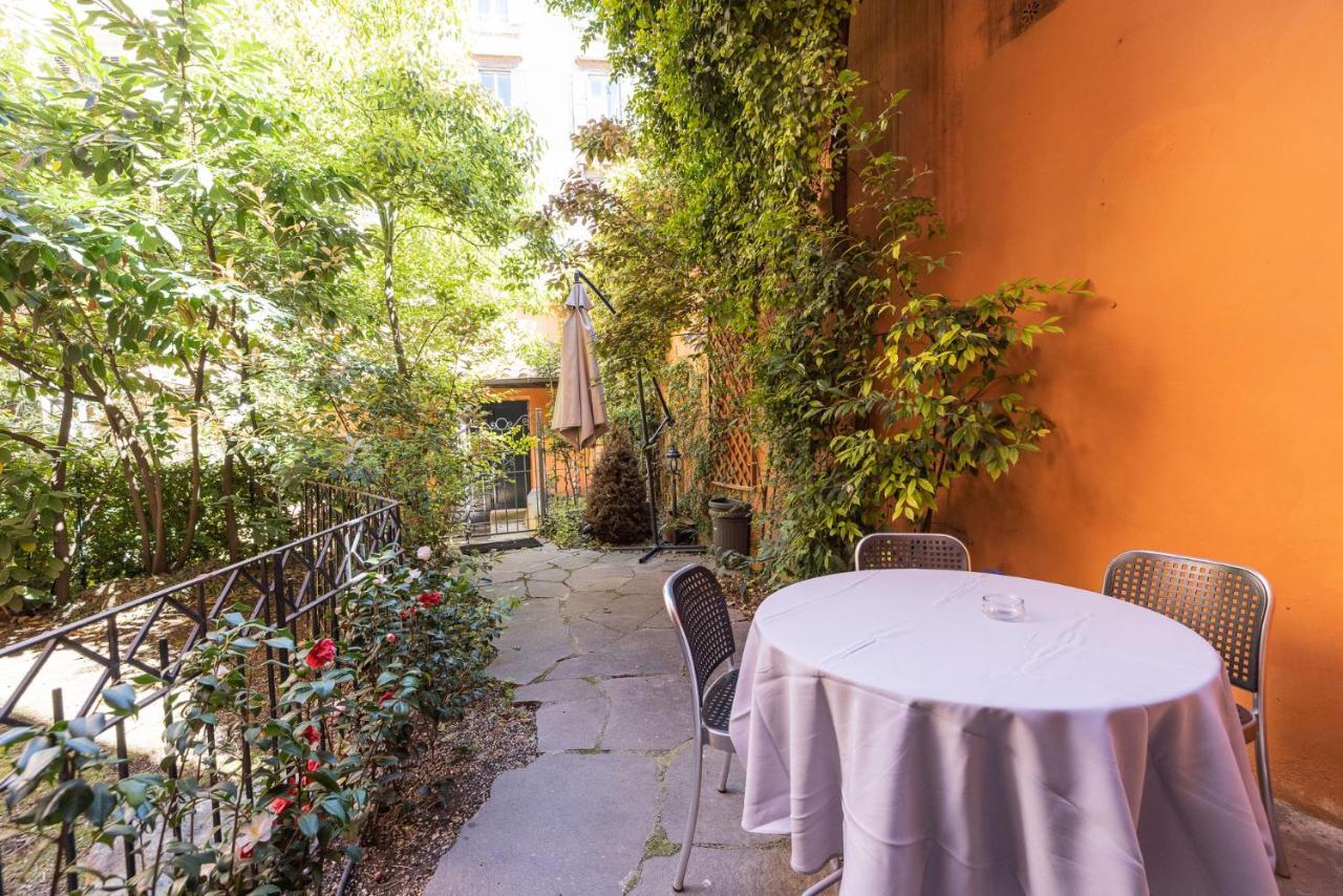 Rione Monti Studio Apt With Private Garden Рим Екстериор снимка