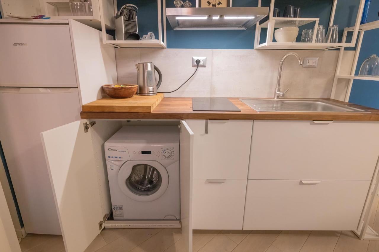 Rione Monti Studio Apt With Private Garden Рим Екстериор снимка