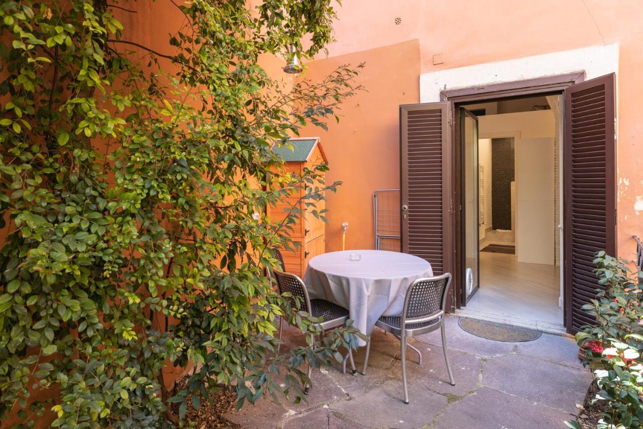 Rione Monti Studio Apt With Private Garden Рим Екстериор снимка