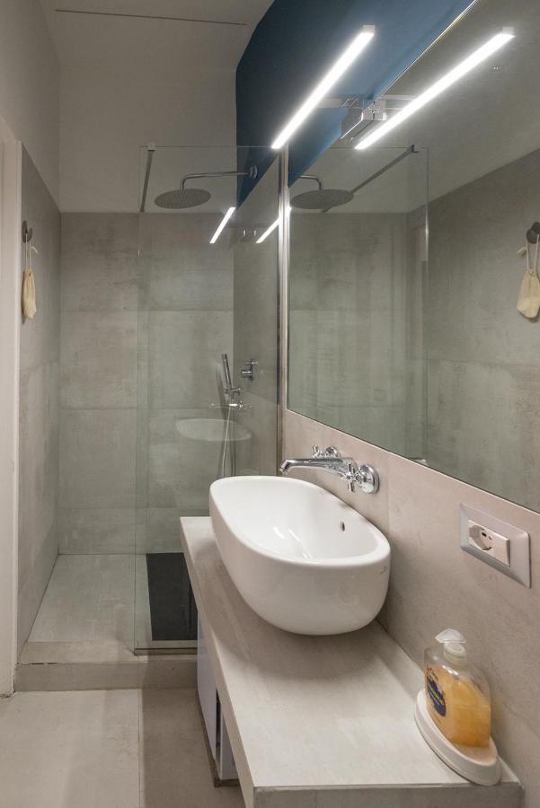 Rione Monti Studio Apt With Private Garden Рим Екстериор снимка